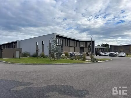 location local d’activités merignac 33700 303m² à 2815m²