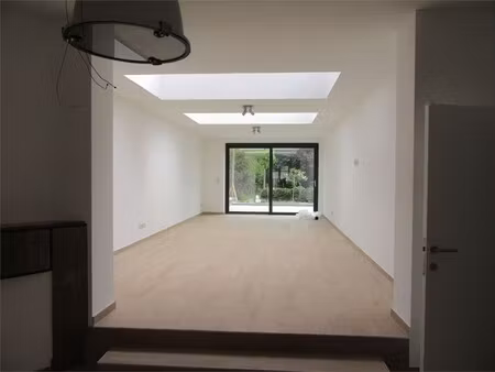 rijwoning met modern interieur