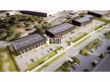 vente entrepôt signes 83870 770m²