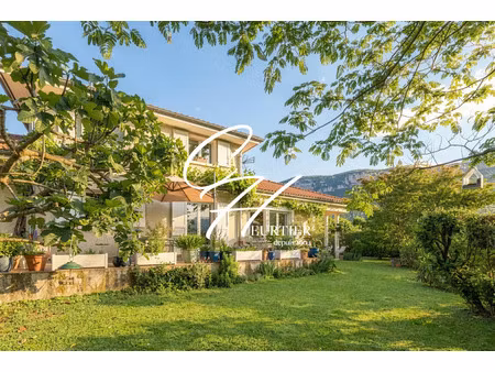 vente maison 6 pièces 140m2 la buisse 38500 - 485000 € - surface privée
