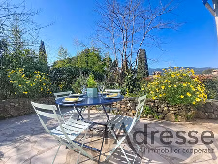 vente villa 5 pièces  121.00m²  la roquette