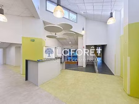 vente bureaux et commerces à parthenay (79200) : à vendre / parthenay