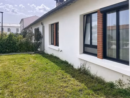 vente maison salles-sur-mer (17220) - - surface privée