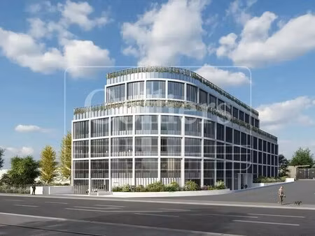 location bureaux 530 m² à 4 102 m²