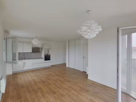 location appartement 3 pièces 62m² tours 37100