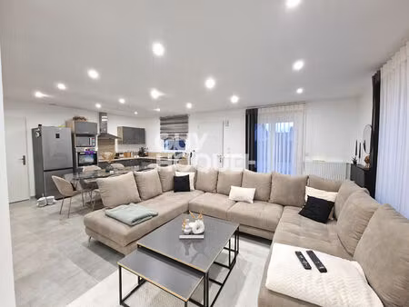 maison à louer de 5 pièces de 114 95 m²