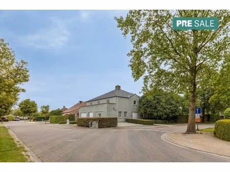 huis te koop in hoogstraten met 3 slaapkamers
