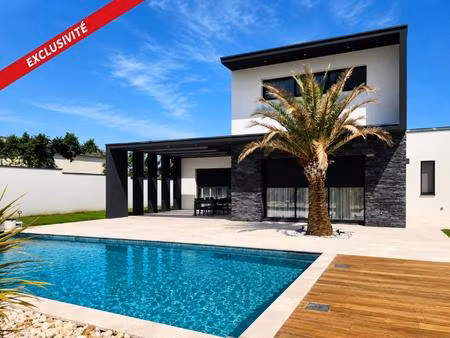 superbe villa d’architecte de 235 m² avec piscine