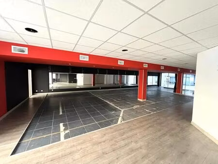 vente commerce hyeres 83400 430m²