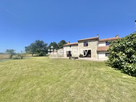 maison 6 pièces - 157 m²