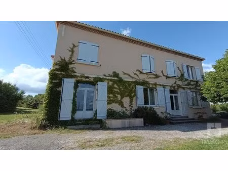 maison quercynoise 10 pieces 251m2 piscine