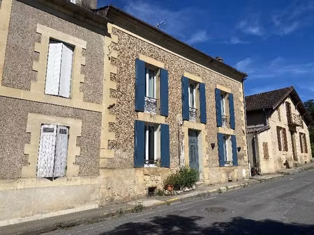 location maison 4 pièces 121 m² à lalinde (24150)  800 €