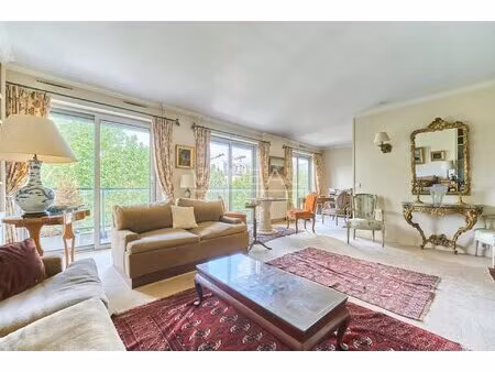 neuilly-sur-seine – mairie - appartement avec vue dégagée