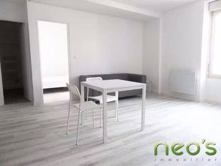 location appartement 2 pièces meublé à chemillé-en-anjou (49120) : à louer 2 pièces meublé