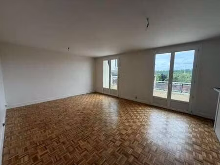 location appartement 2 pièces à saint-lô (50000) : à louer 2 pièces / 58m² saint-lô