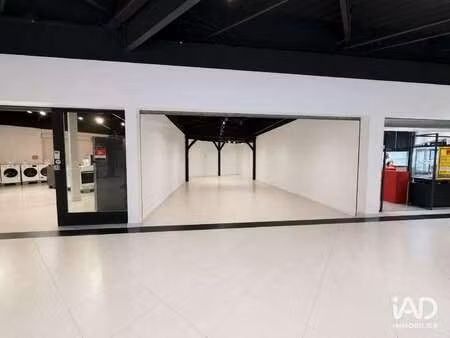 location bureaux et commerces à gujan-mestras (33470) : à louer / 77m² gujan-mestras