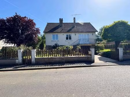 location maison à bourg-le-roi (72610) : à louer / 91m² bourg-le-roi