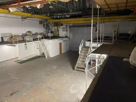 vente entrepôt montreuil 93100 570m²