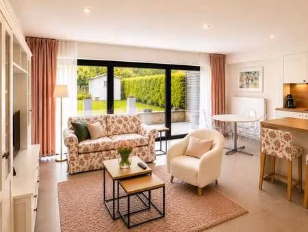 appartement 2 chambres avec jardin & emplacement garage