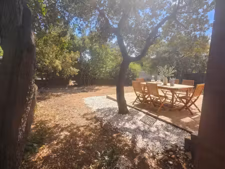 maison de 100 m² - terrain de 1 300 m²