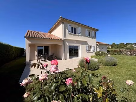 maison de 141 m² à saint martin l'ars