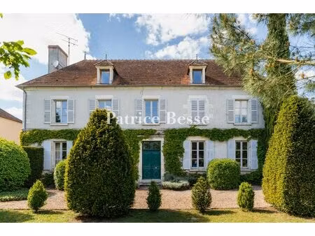 en région centre-val de loire  à 1 h d'orléans  une maison du 18e s.  ses dépendances et..