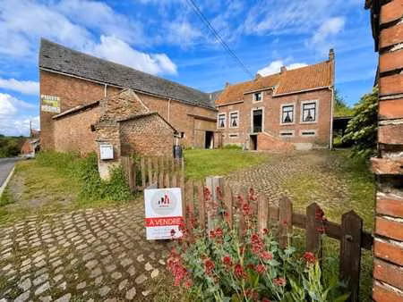charmante ferme avec grange et atelier