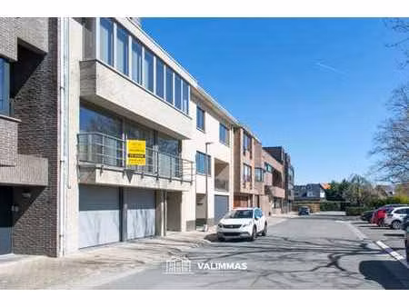 zeer verzorgd en instapklaar appartement met ruim terras...