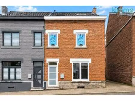 maison entierement renovee en 2025 avec passage lateral