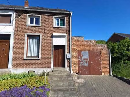 maison 3 façades à rénover sur ecaussinnes