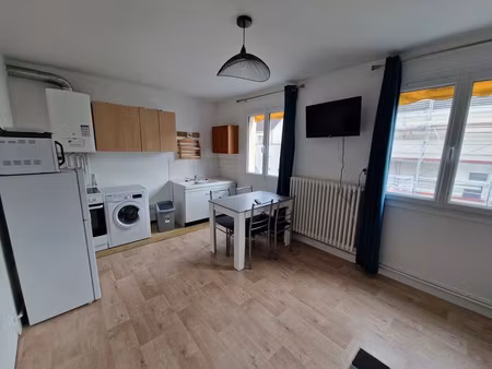 studio meuble (24 m2) compiegne proche utc