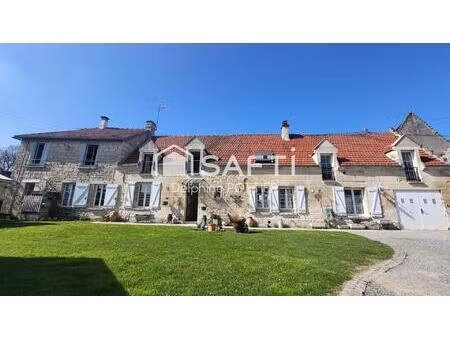 longère 216 m² + gîte meublé de 50m² + garage + granges