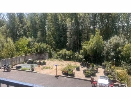 espalion - villa d'architecte 235m² + dépendances 300m² - lot  aubrac et gr 65