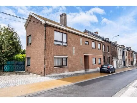 immeuble de rapport à vendre à rue de la tombe 93 mont-sur-marchienne (vbe25498)