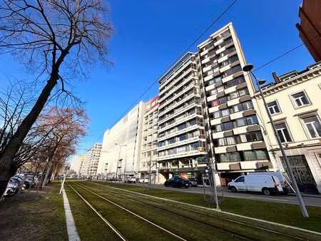 hypercentre - app 1ch + terrasse