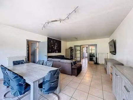 charmant appartement 2ch avec terrasse + cave + parking