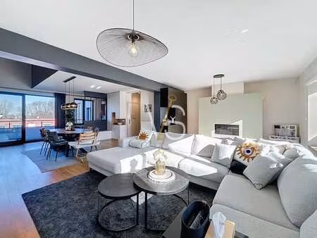 magnifique duplex penthouse spacieux avec terrasse!