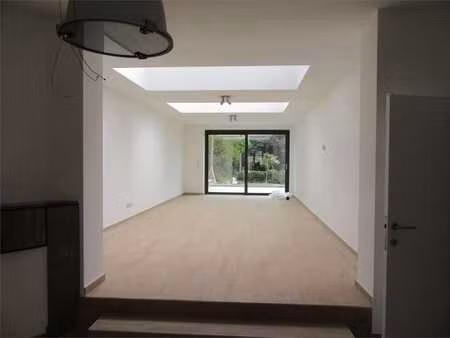 rijwoning met modern interieur