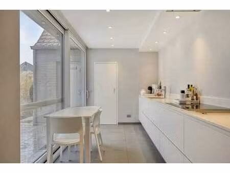 maison avec salon de coiffure séparé à lendelede izegemsestr