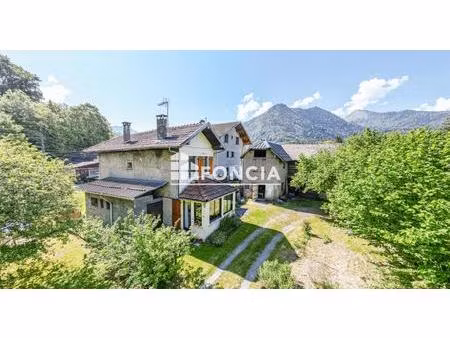 ensemble immobilier à fort potentiel une maison de 64 m2 et grange 144 m2 à réhabiliter av
