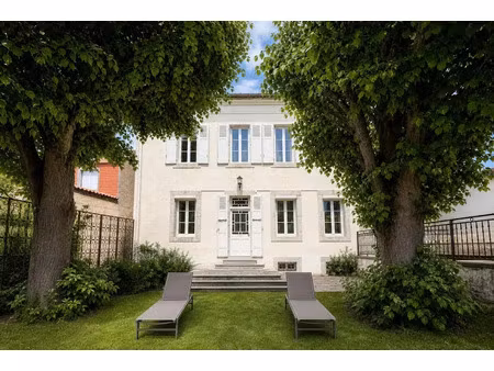 vente maison 15 pièces 425 m² à tarbes (65000)  599 500 €