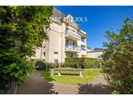 chantilly centre — appartement dernier étage avec terrasses et vue dégagée