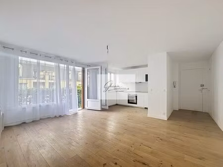 appartement à vendre 3 pièces 70m2 parking/ cave / 3 balcons le perreux sur marne (94)