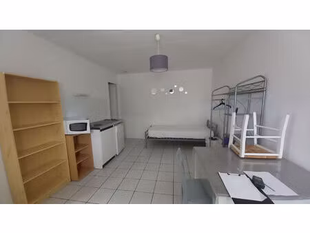 charmant studio meublé au calme ? proche guingamp