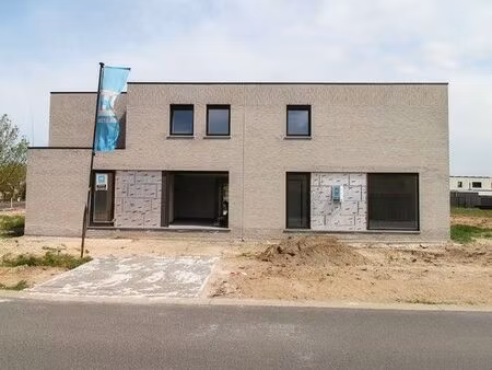 maison à vendre à polderstraat 0 oostduinkerke (rbv96683)