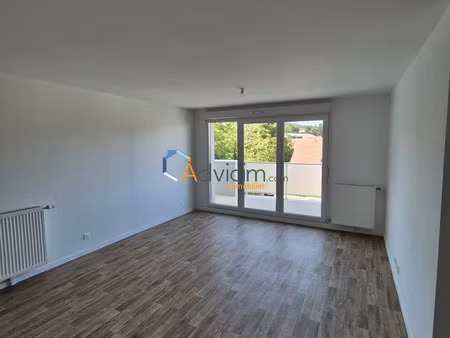 t4 de 82 m² avec 2 places de parking