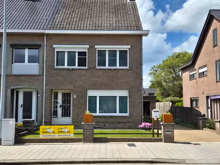 huis te huur in geel met 4 slaapkamers