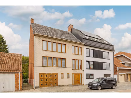 huis te koop in malle met 4 slaapkamers