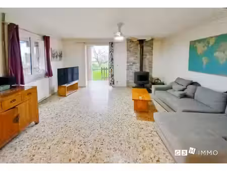 maison traditionnelle 5 pièces 108 m² de plain-pied sur parcel