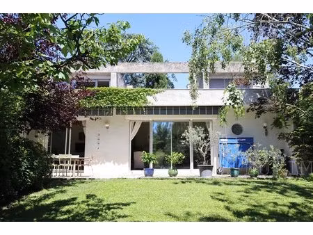 côte pavée - maison d'architecte avec piscine